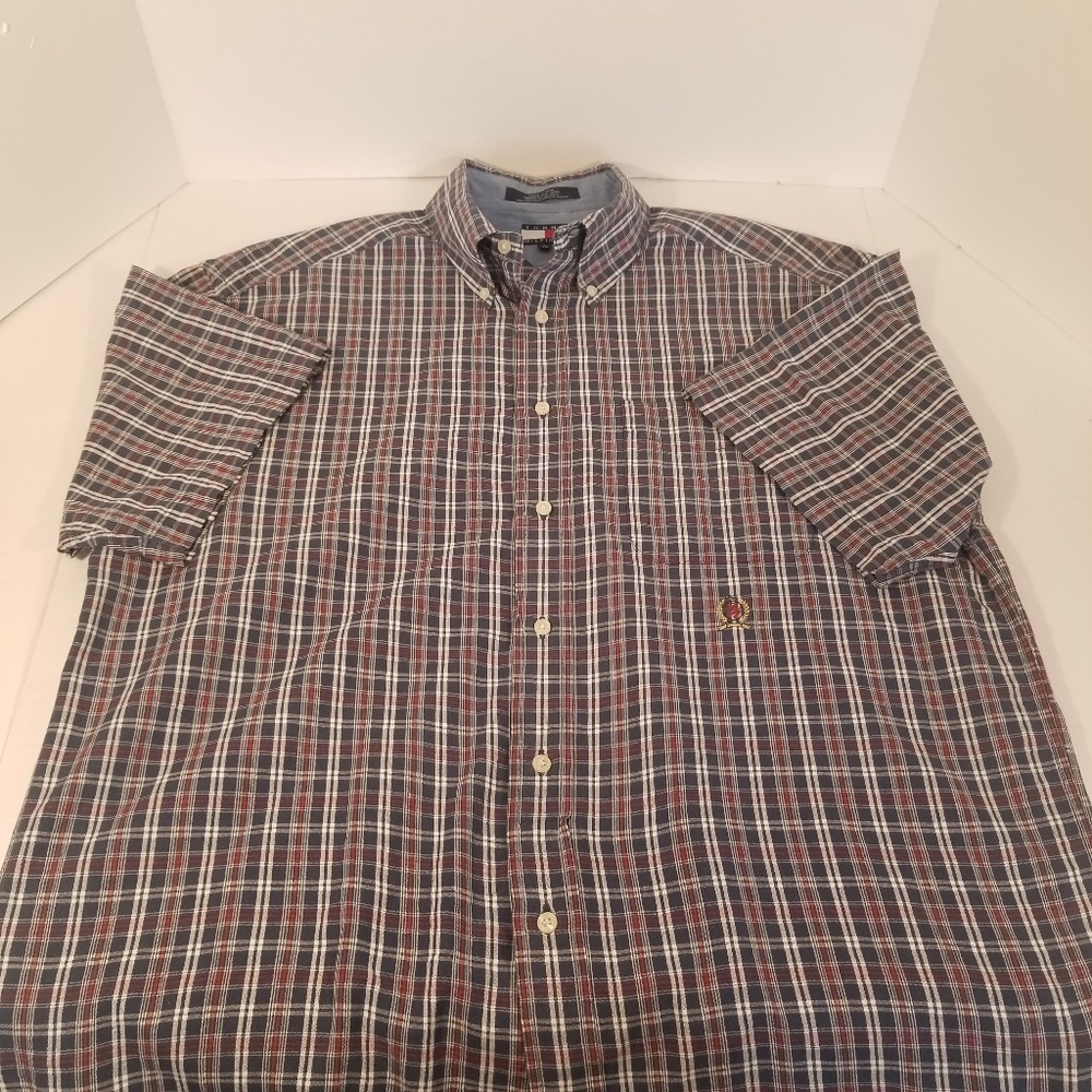 VINTAGE SHORT SLEEVE TOMMY HILFIGER BUTTON DOWN